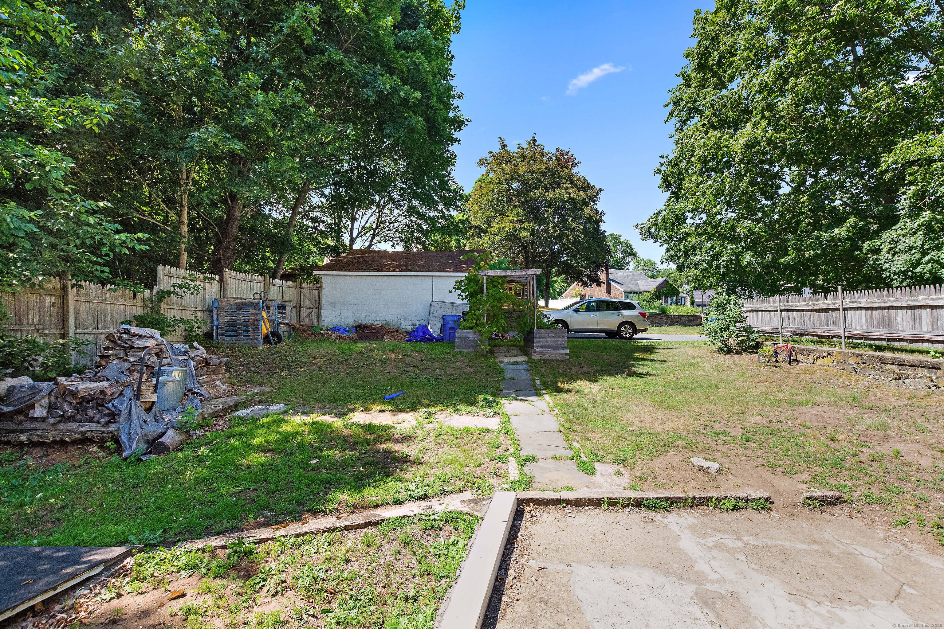 24 Central Avenue Norwich CT 06360