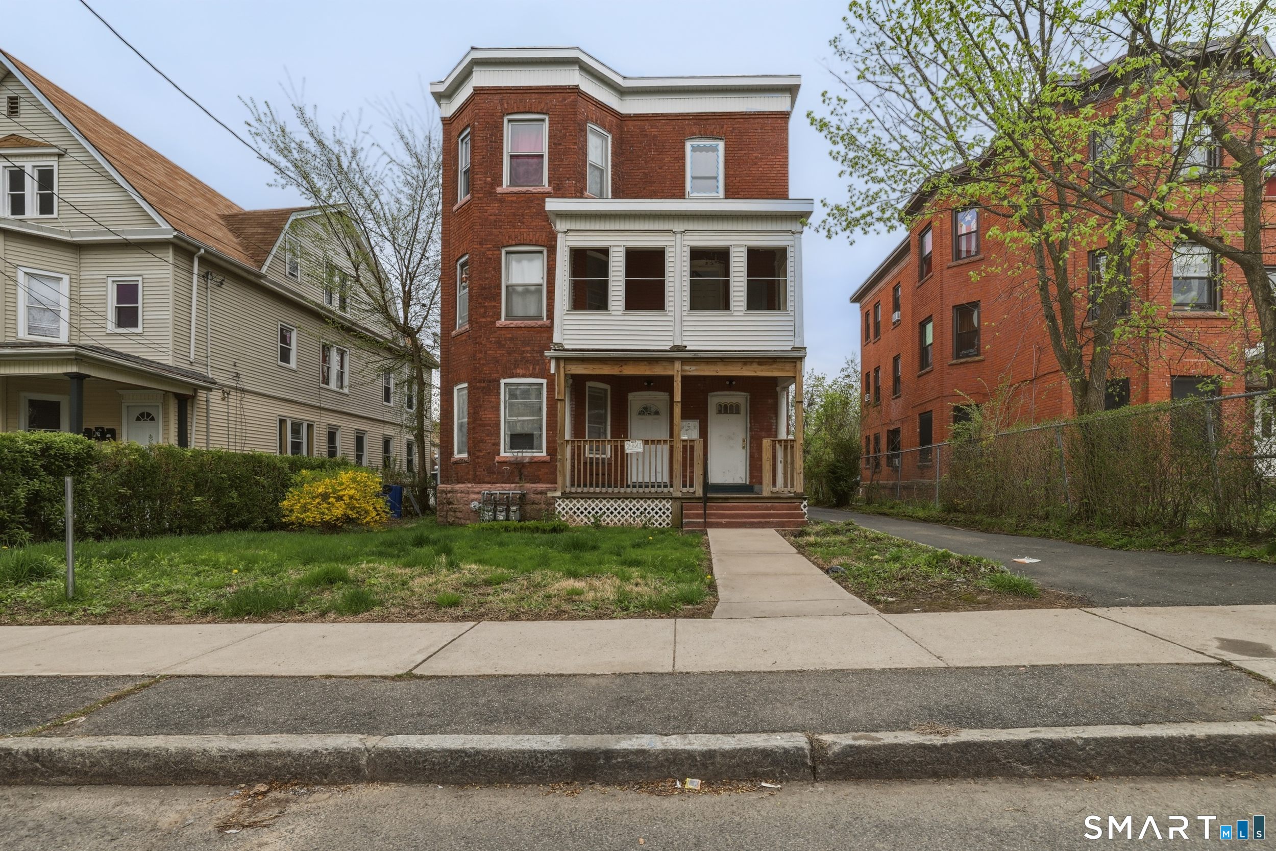 62-64 Edgewood Street Hartford CT 06112