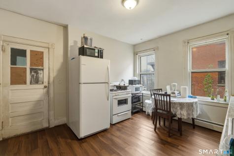 62-64 Edgewood Street Hartford CT 06112