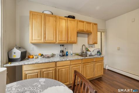 62-64 Edgewood Street Hartford CT 06112