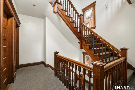 62-64 Edgewood Street Hartford CT 06112
