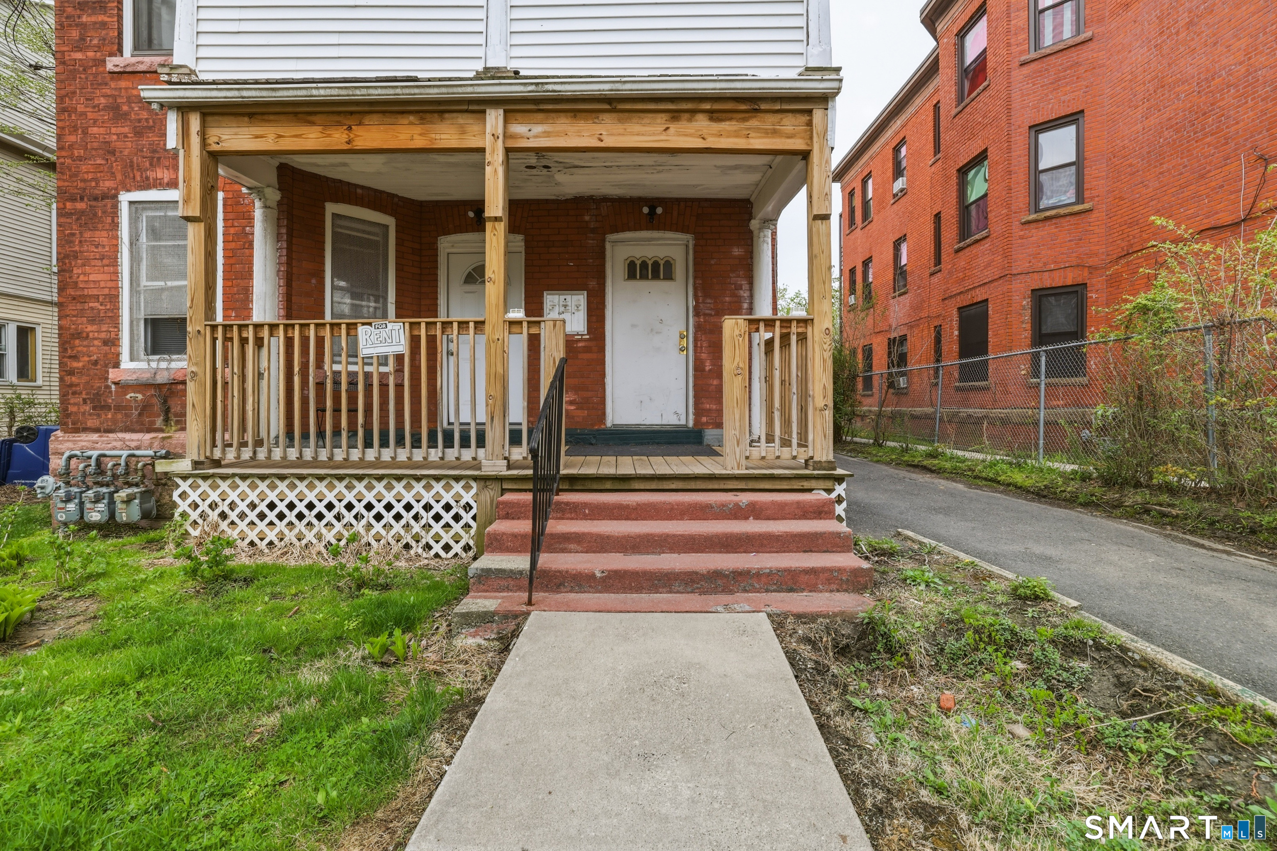 62-64 Edgewood Street Hartford CT 06112