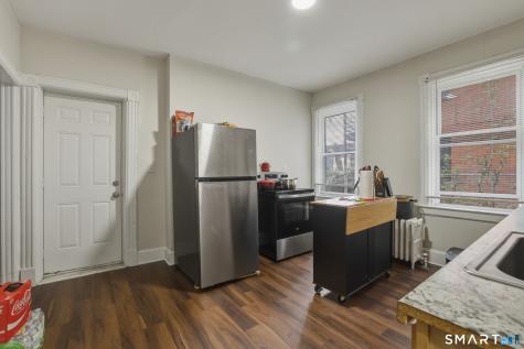 62-64 Edgewood Street Hartford CT 06112