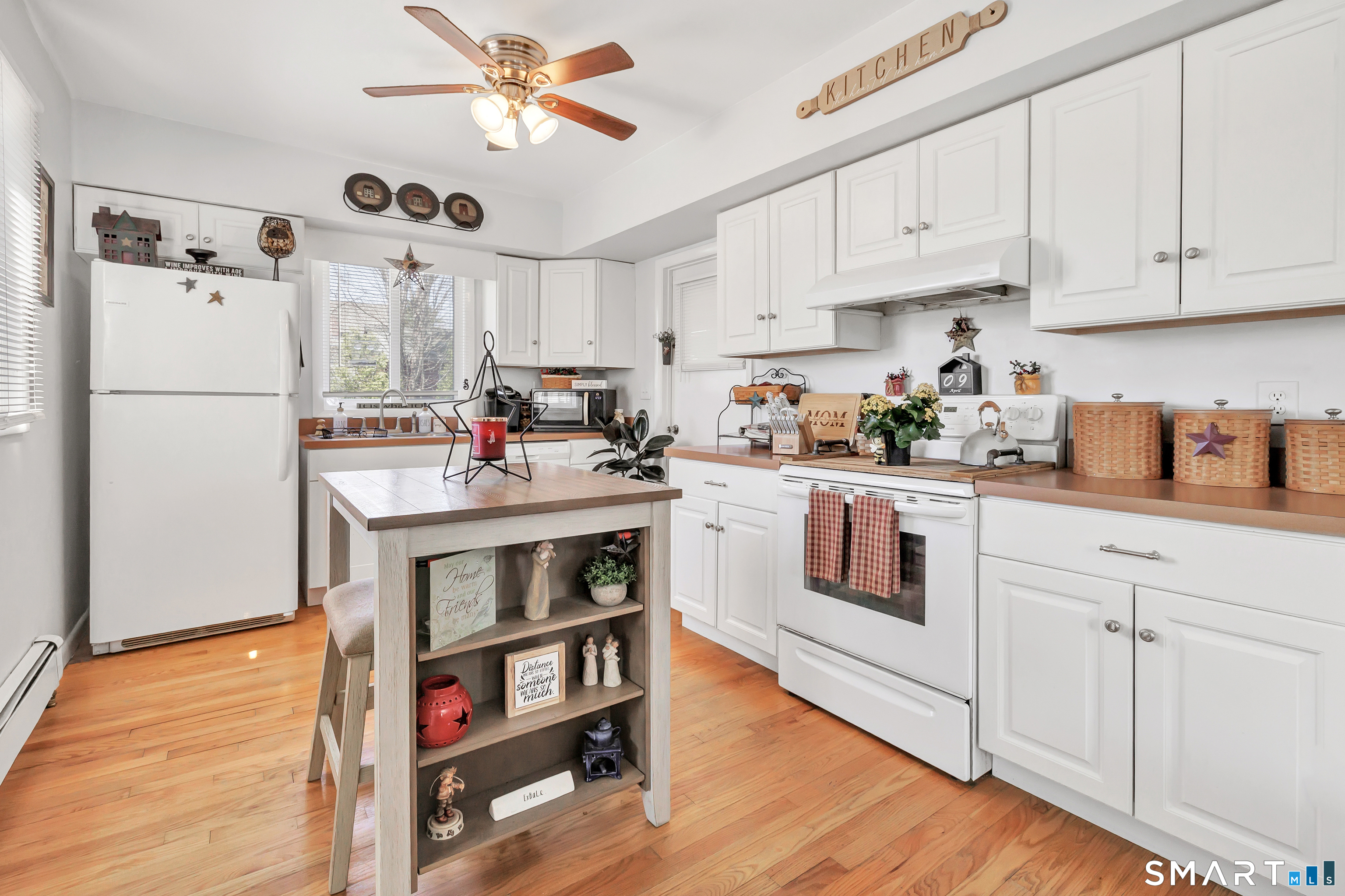 6 Bryson Avenue Seymour CT 06483