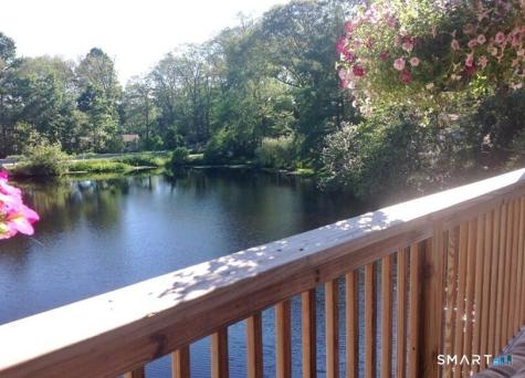 83 Inchcliffe Drive Ledyard CT 06335