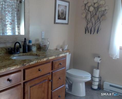 83 Inchcliffe Drive Ledyard CT 06335