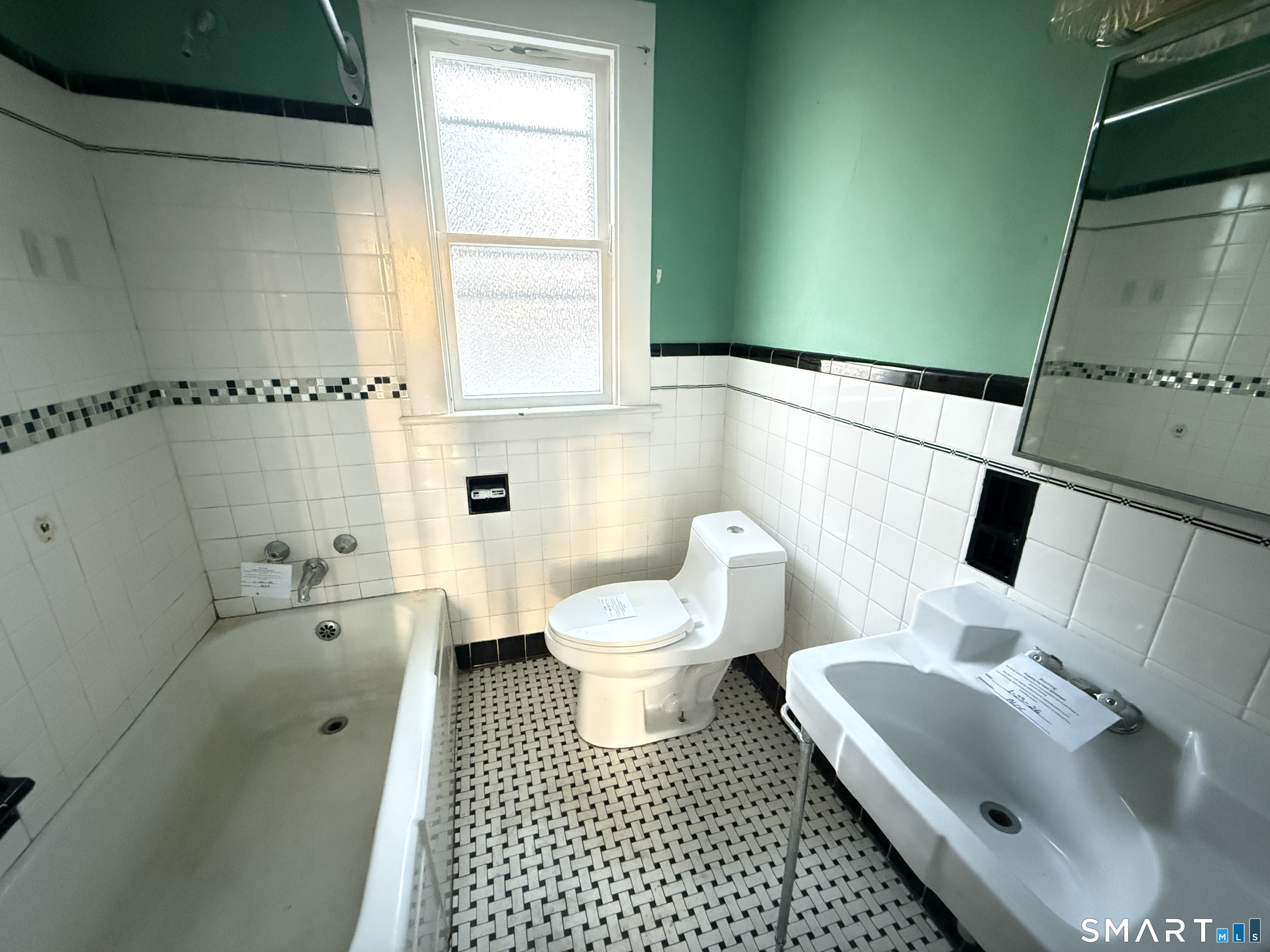 126 Richards Place West Haven CT 06516