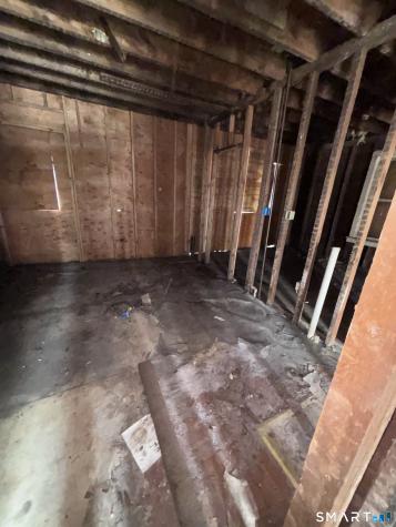 649 Maple Street Bridgeport CT 06608