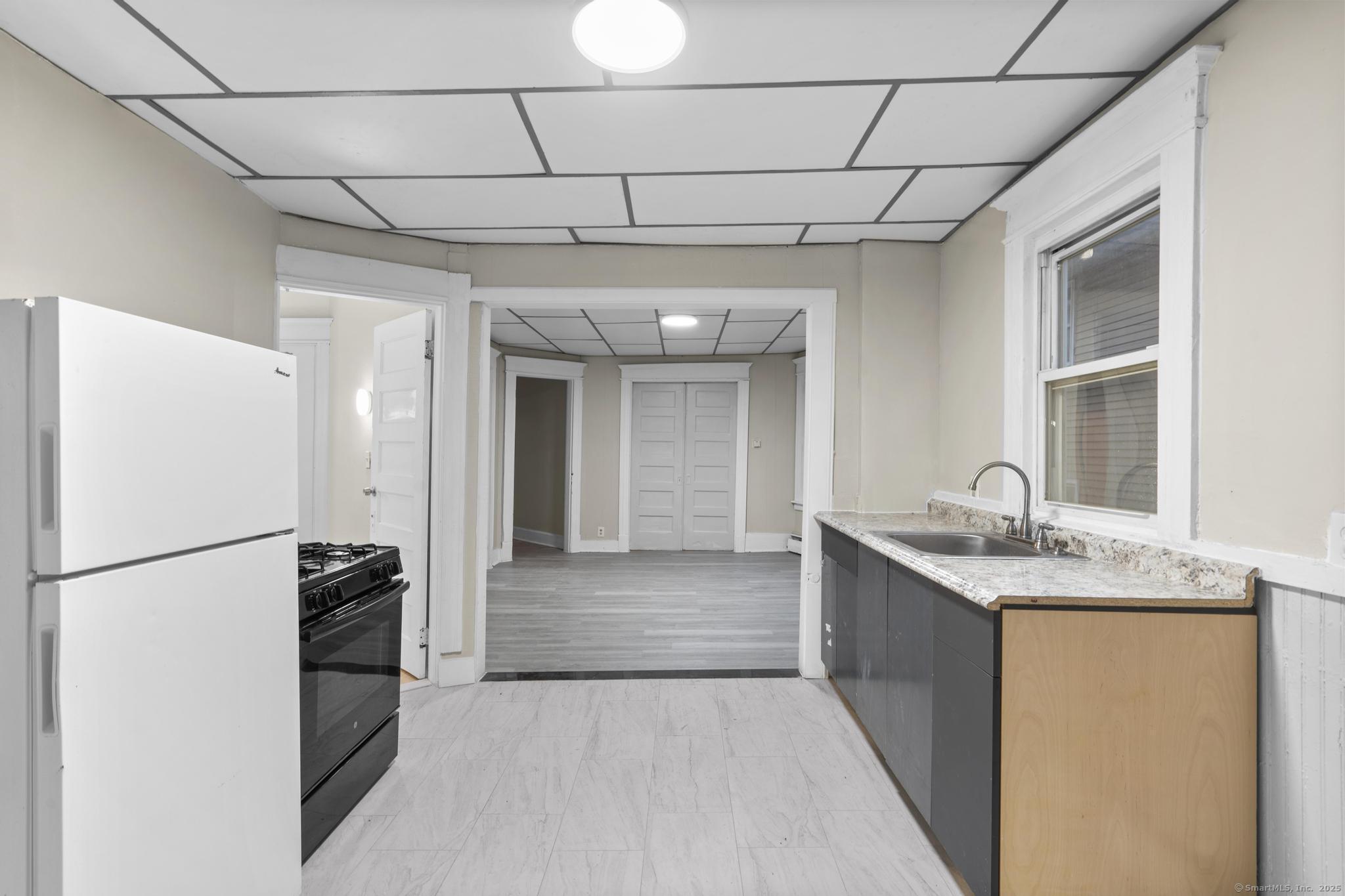 37 Plaza Avenue Waterbury CT 06710