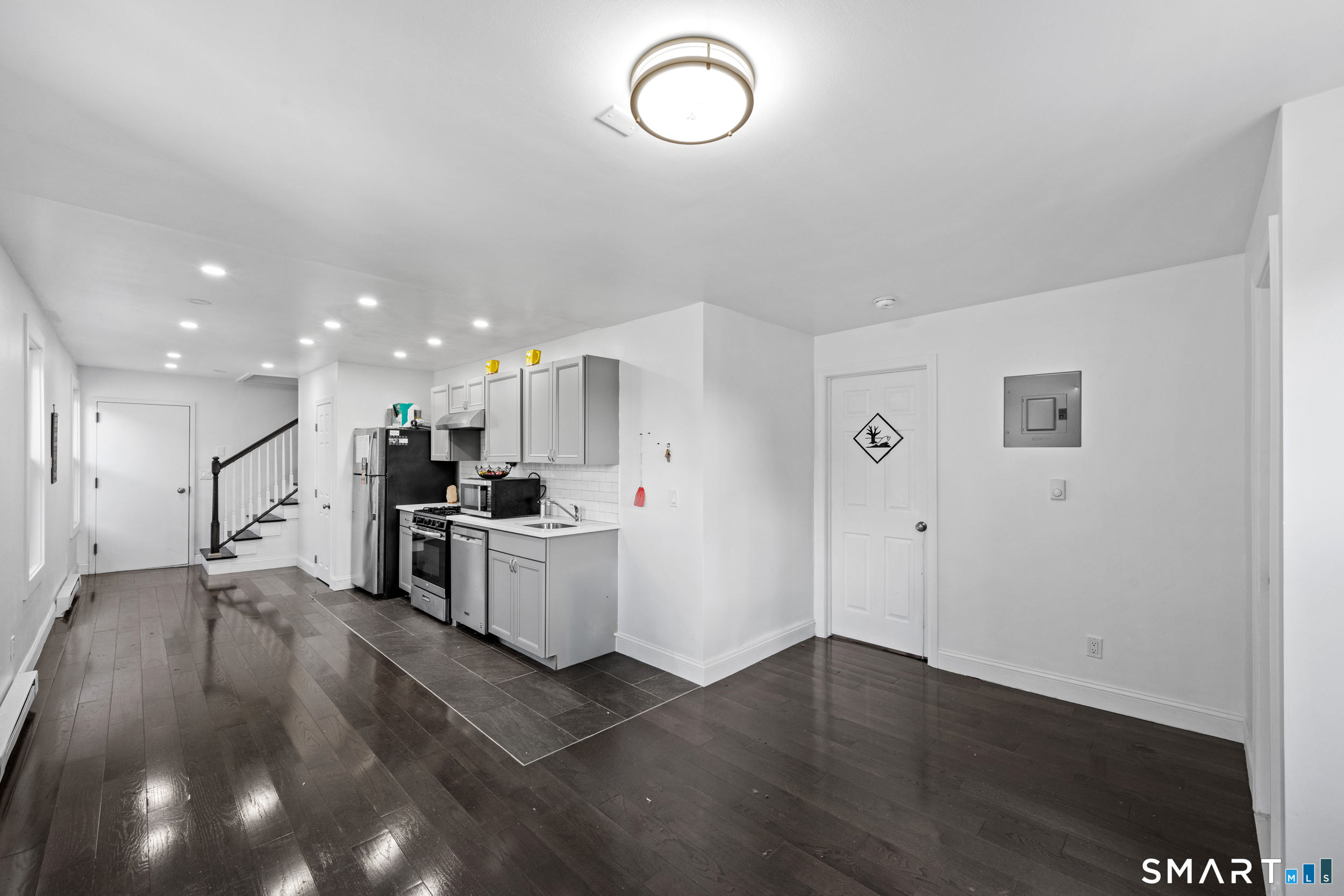 New London CT 06320