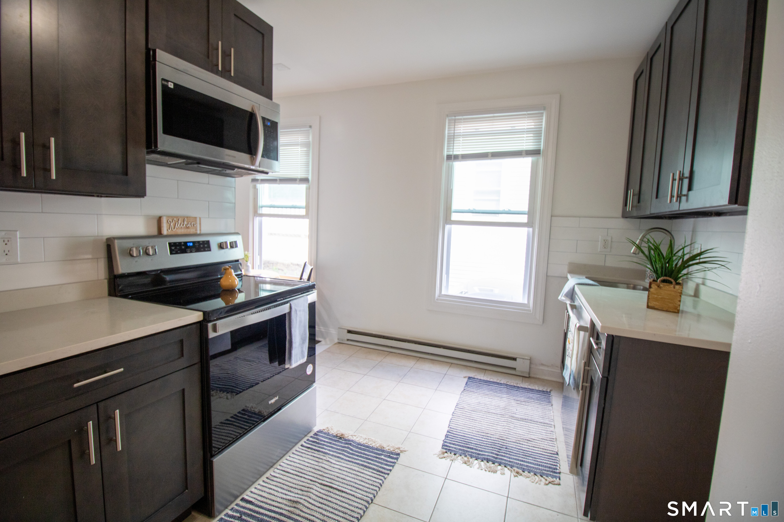 New London CT 06320