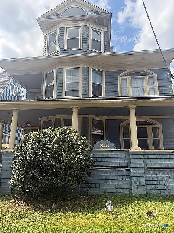 Bridgeport CT, 810 North Avenue