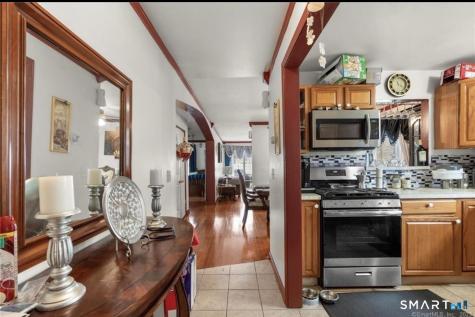 13 Button Street New Haven CT 06519