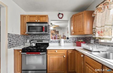 13 Button Street New Haven CT 06519