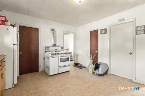 12-16 Battey Street Putnam CT 06260