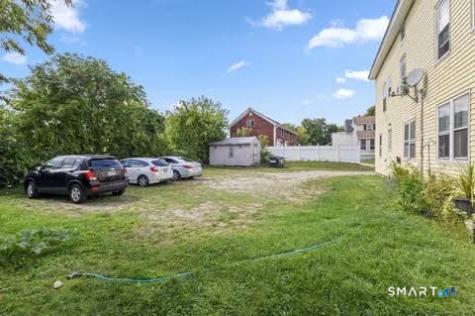 12-16 Battey Street Putnam CT 06260