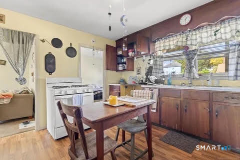 12-16 Battey Street Putnam CT 06260