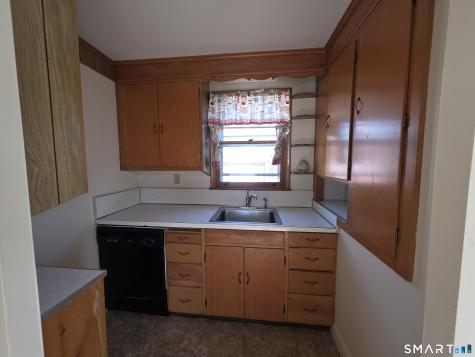 44 Maple Avenue Windsor CT 06095