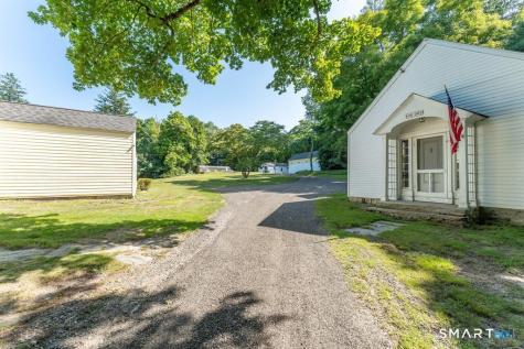1530 Hartford Pike Killingly CT 06243