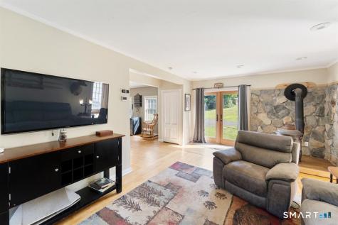 1530 Hartford Pike Killingly CT 06243