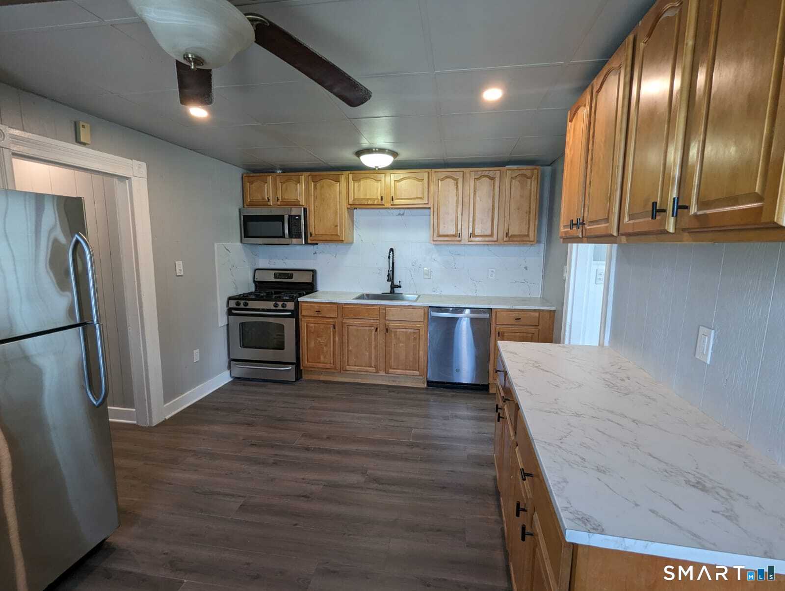 33 Holbrook Street Ansonia CT 06401