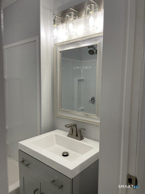 33 Holbrook Street Ansonia CT 06401