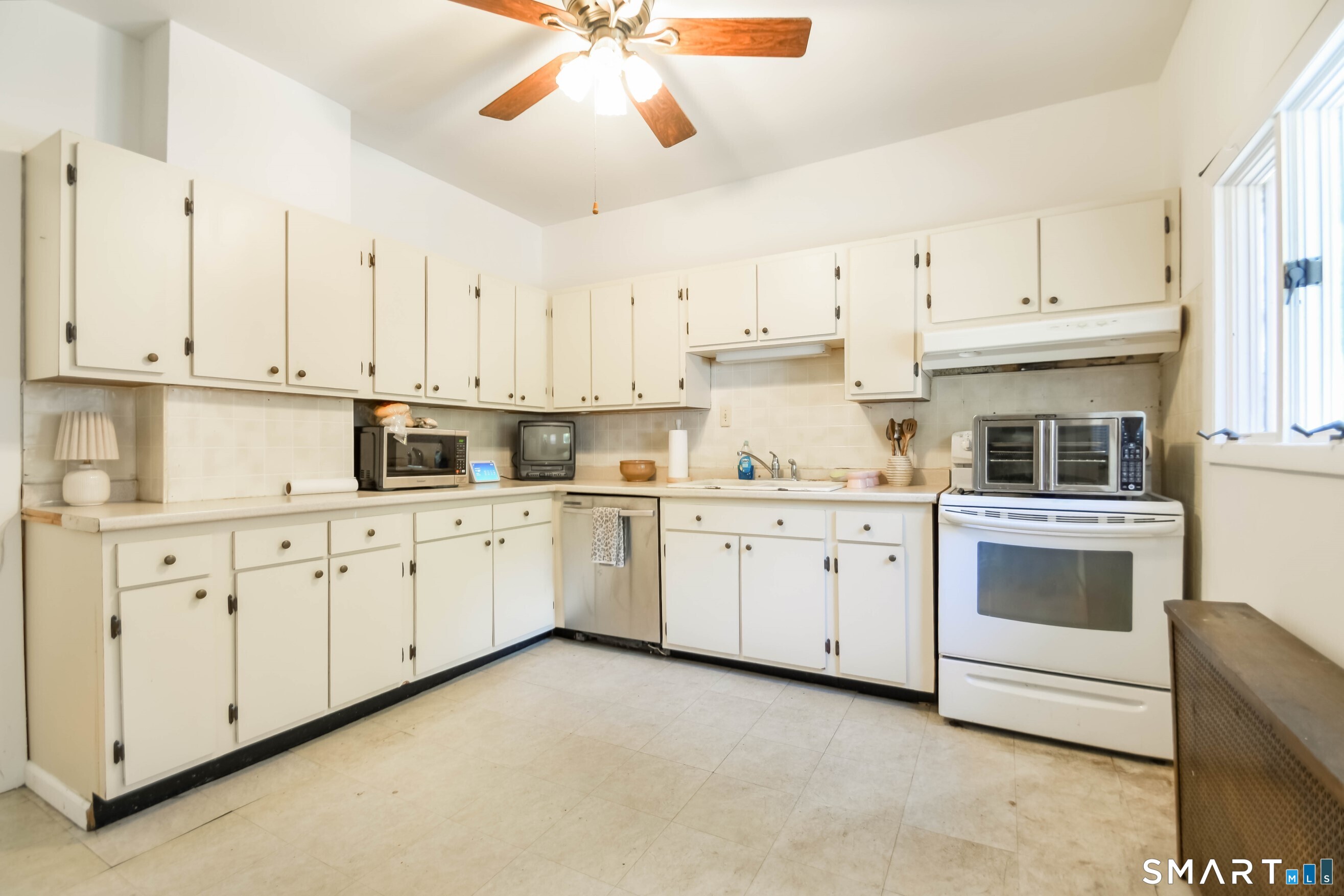 37-39 Park Avenue Derby CT 06418
