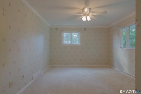 132-MF Merrimac Drive Trumbull CT 06611