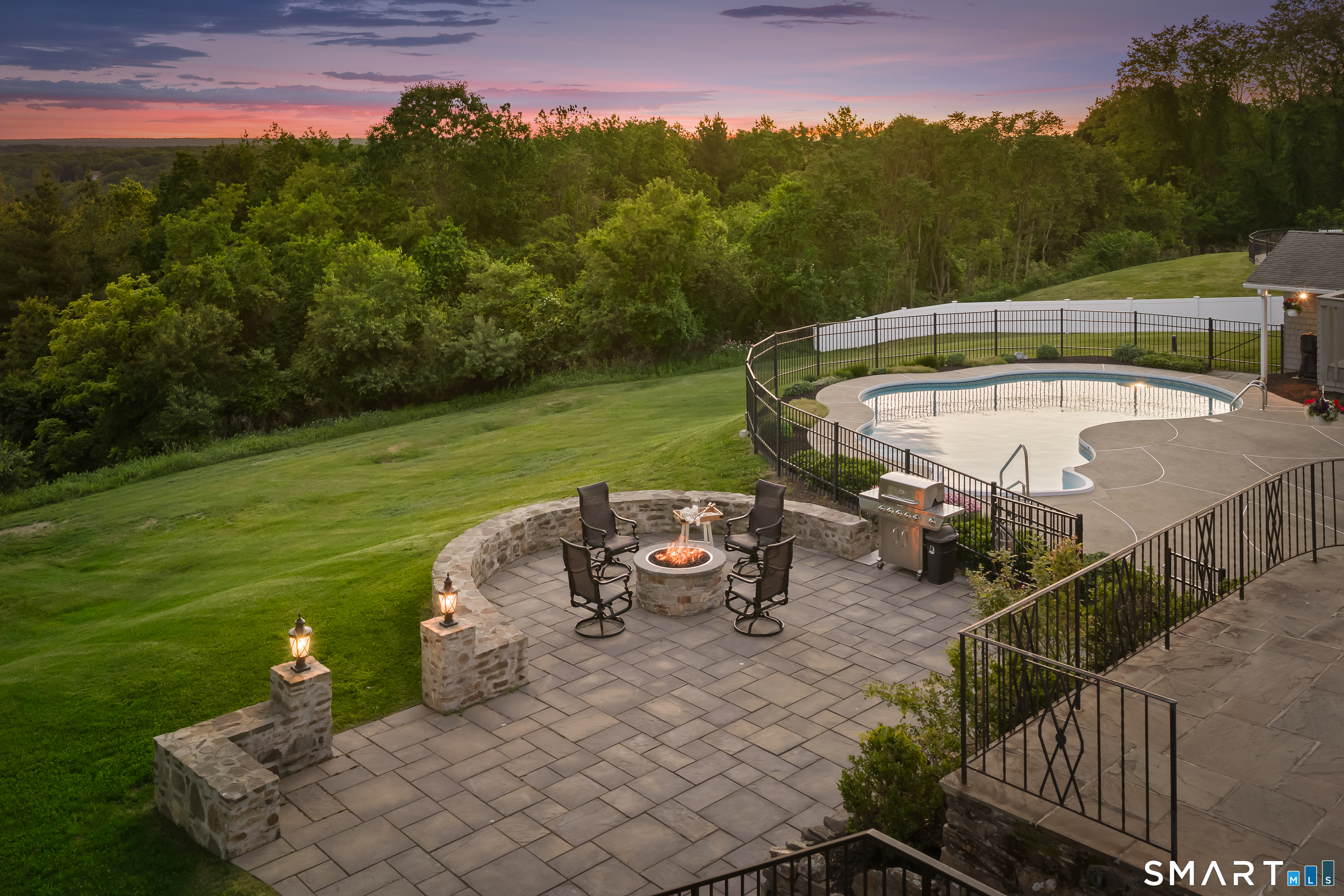 132-MF Merrimac Drive Trumbull CT 06611