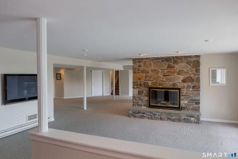 132-MF Merrimac Drive Trumbull CT 06611