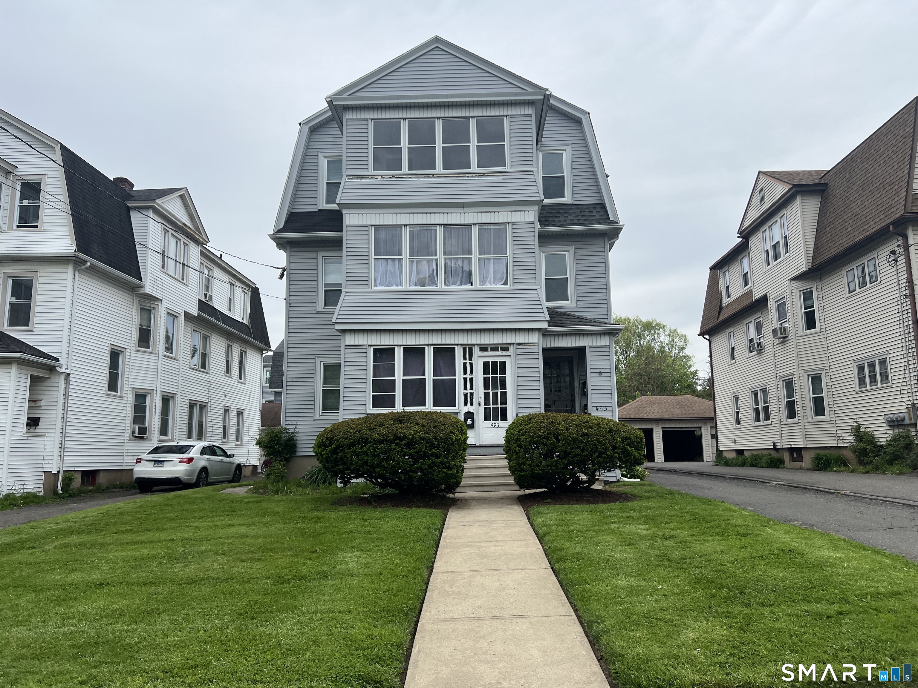 493-495 Prospect Avenue West Hartford CT 06105