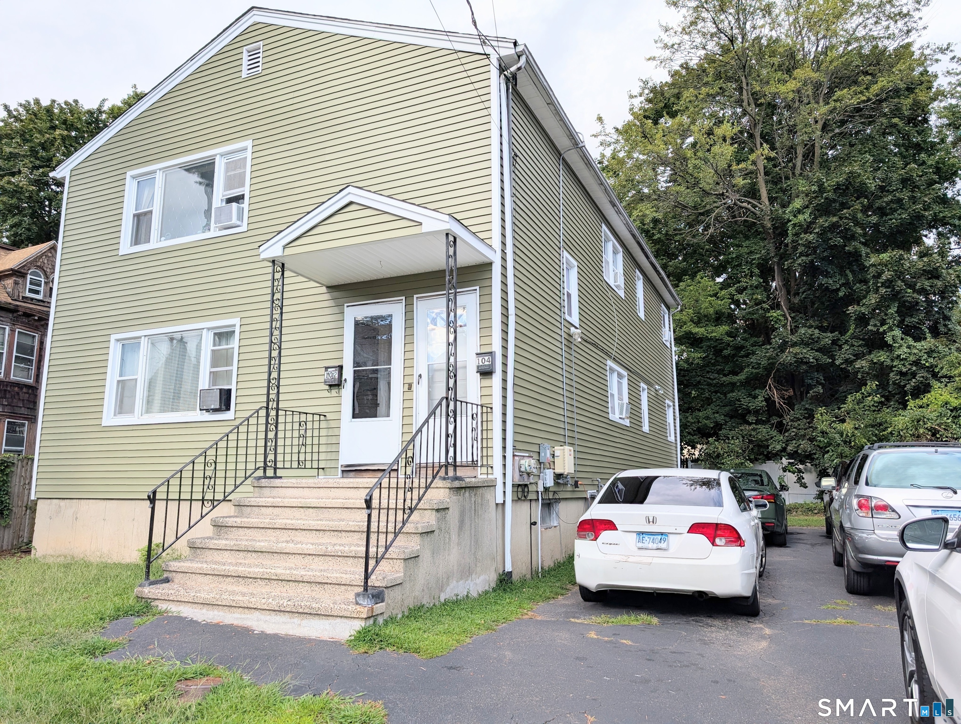 102 Lenox Avenue Bridgeport CT 06605