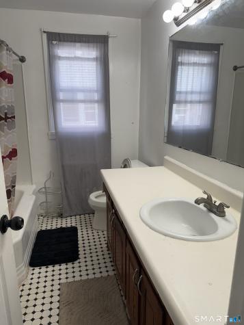 2422-2426 East Main Street Bridgeport CT 06610