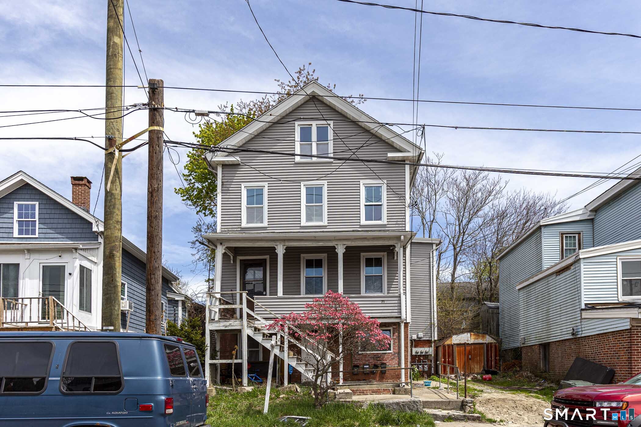 71 Blackhall Street New London CT 06320