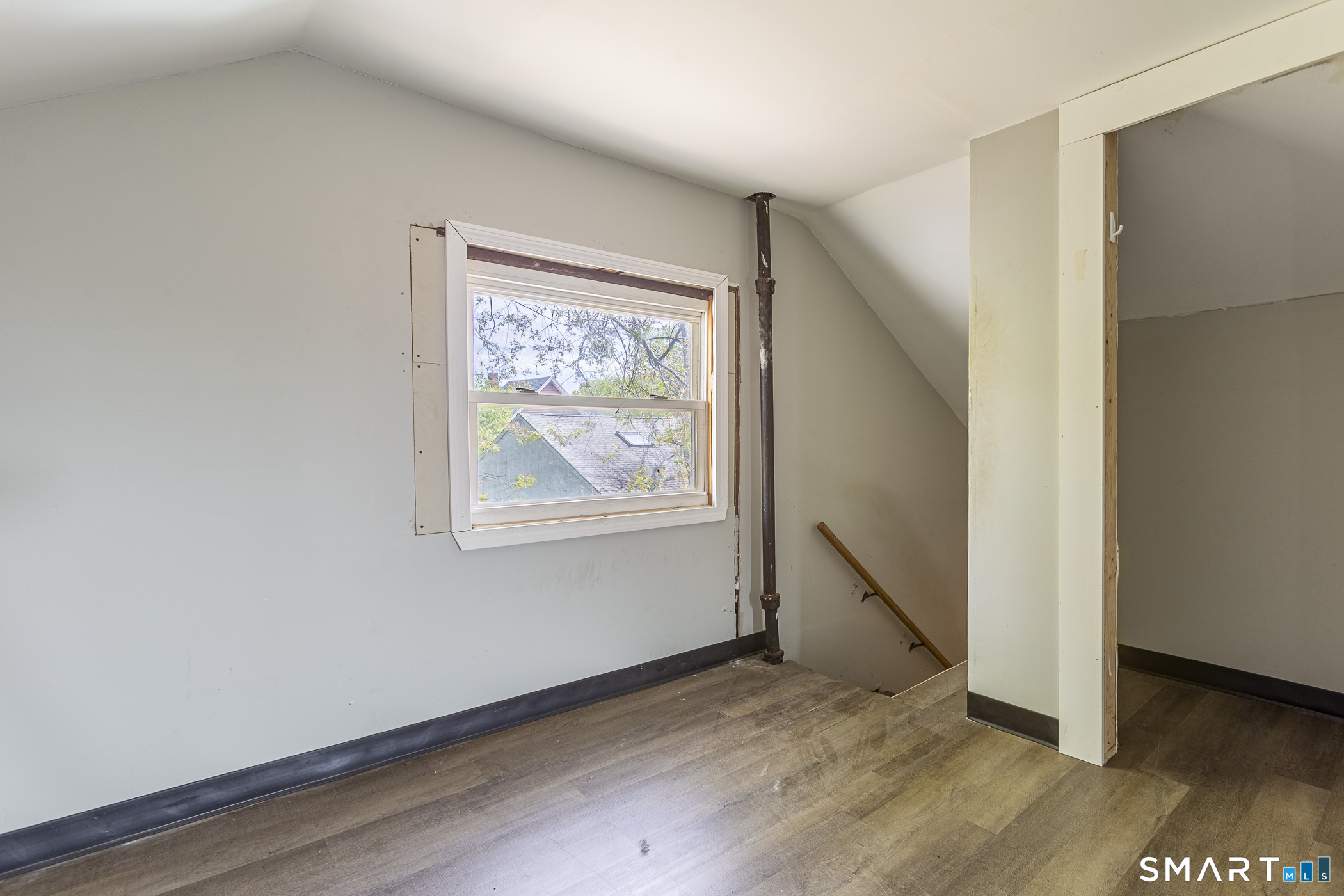71 Blackhall Street New London CT 06320