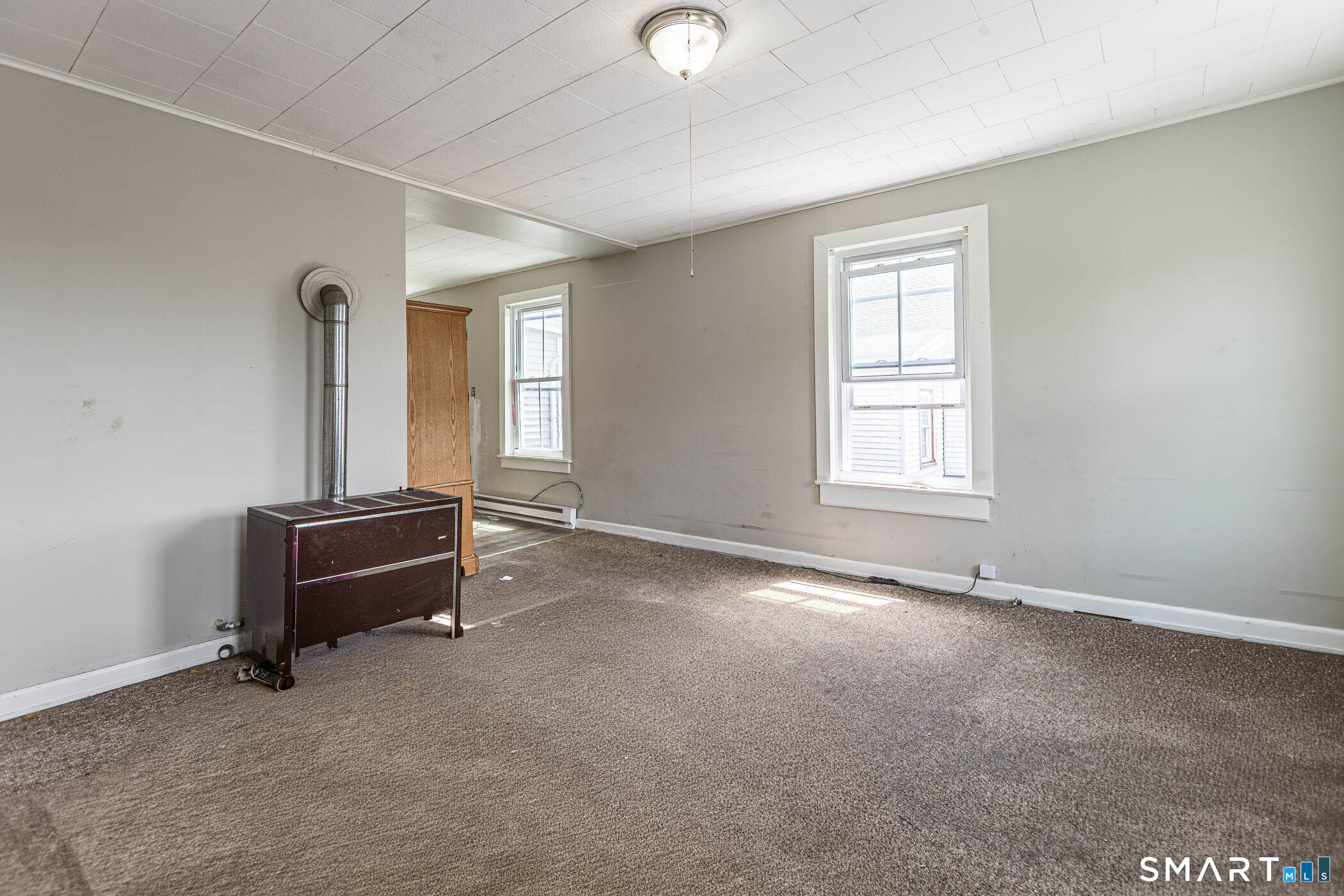 71 Blackhall Street New London CT 06320