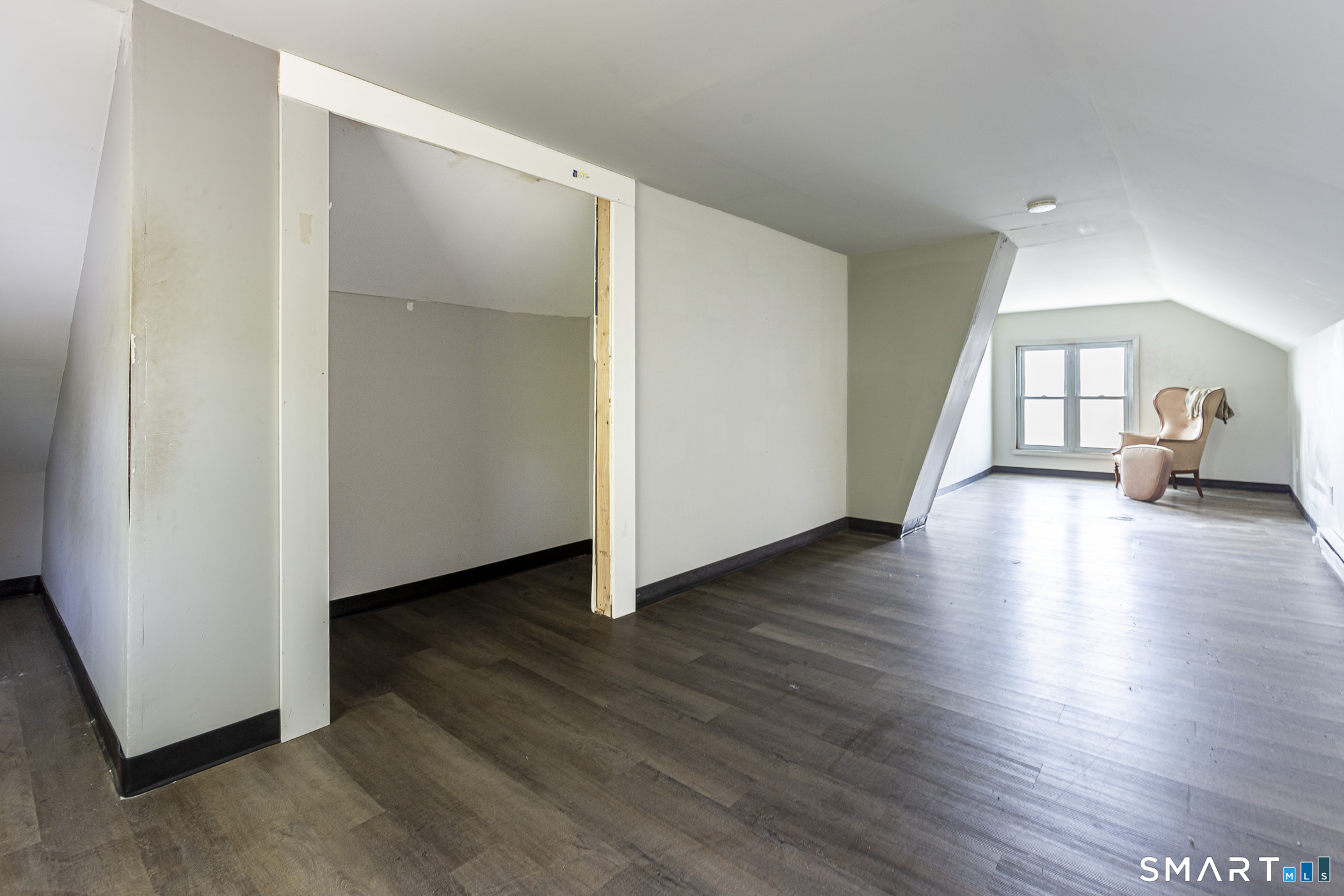 71 Blackhall Street New London CT 06320