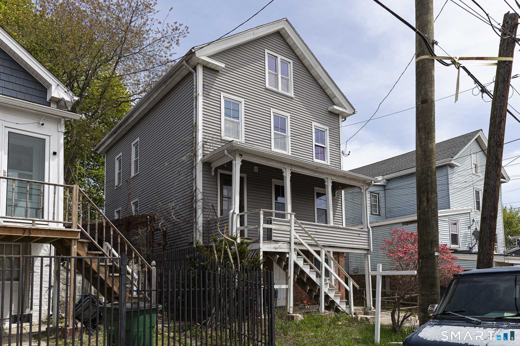 71 Blackhall Street New London CT 06320