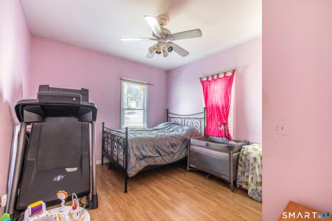 639 Laurel Avenue Bridgeport CT 06605