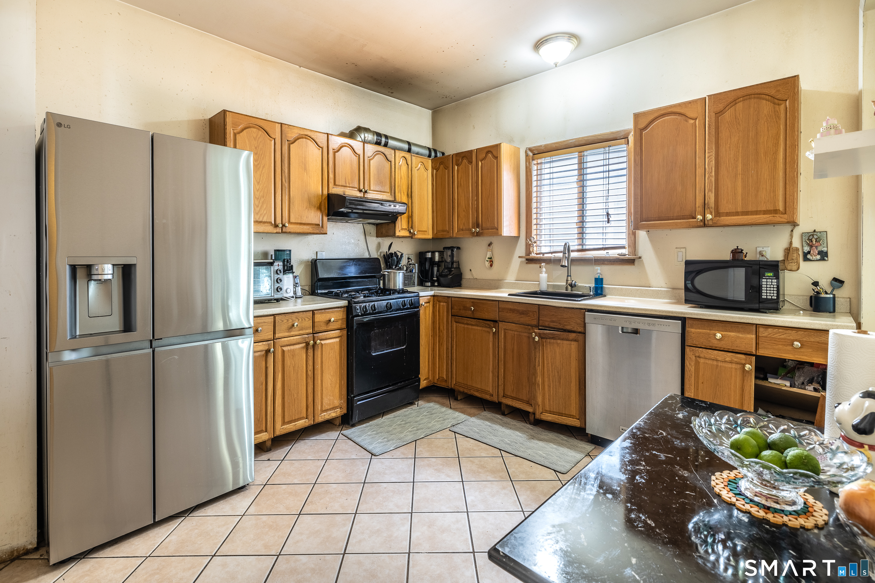 639 Laurel Avenue Bridgeport CT 06605