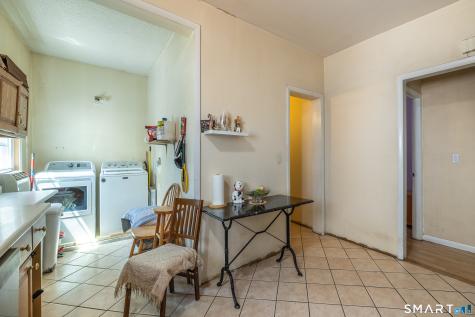 639 Laurel Avenue Bridgeport CT 06605