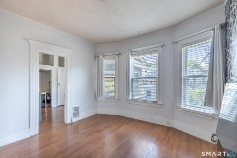639 Laurel Avenue Bridgeport CT 06605