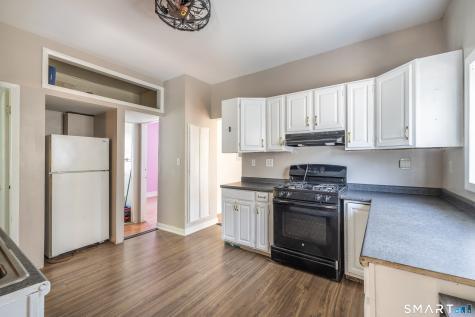 639 Laurel Avenue Bridgeport CT 06605