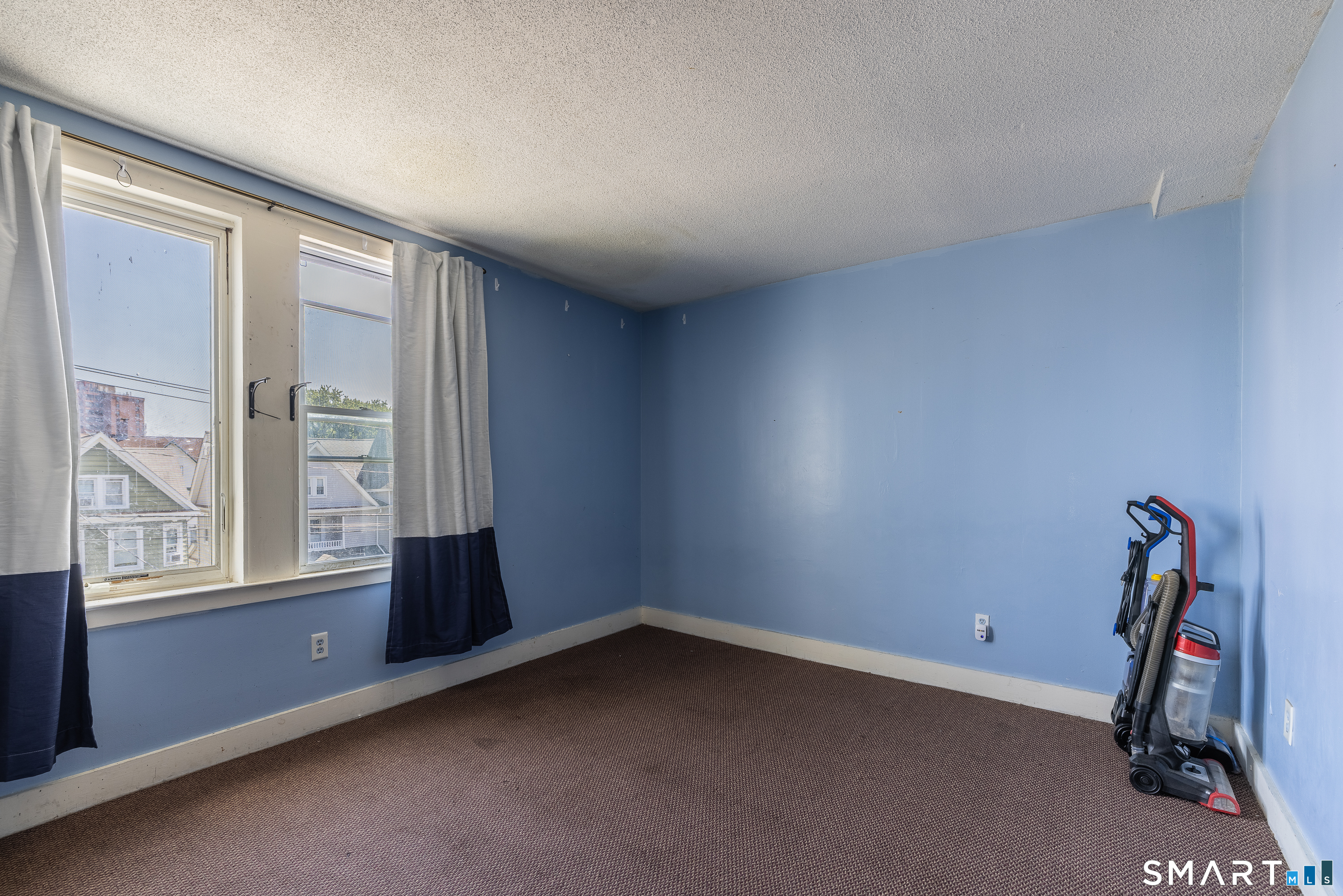 639 Laurel Avenue Bridgeport CT 06605