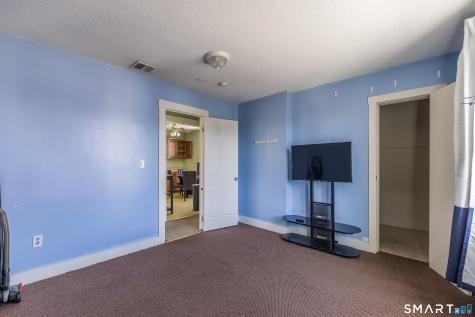 639 Laurel Avenue Bridgeport CT 06605