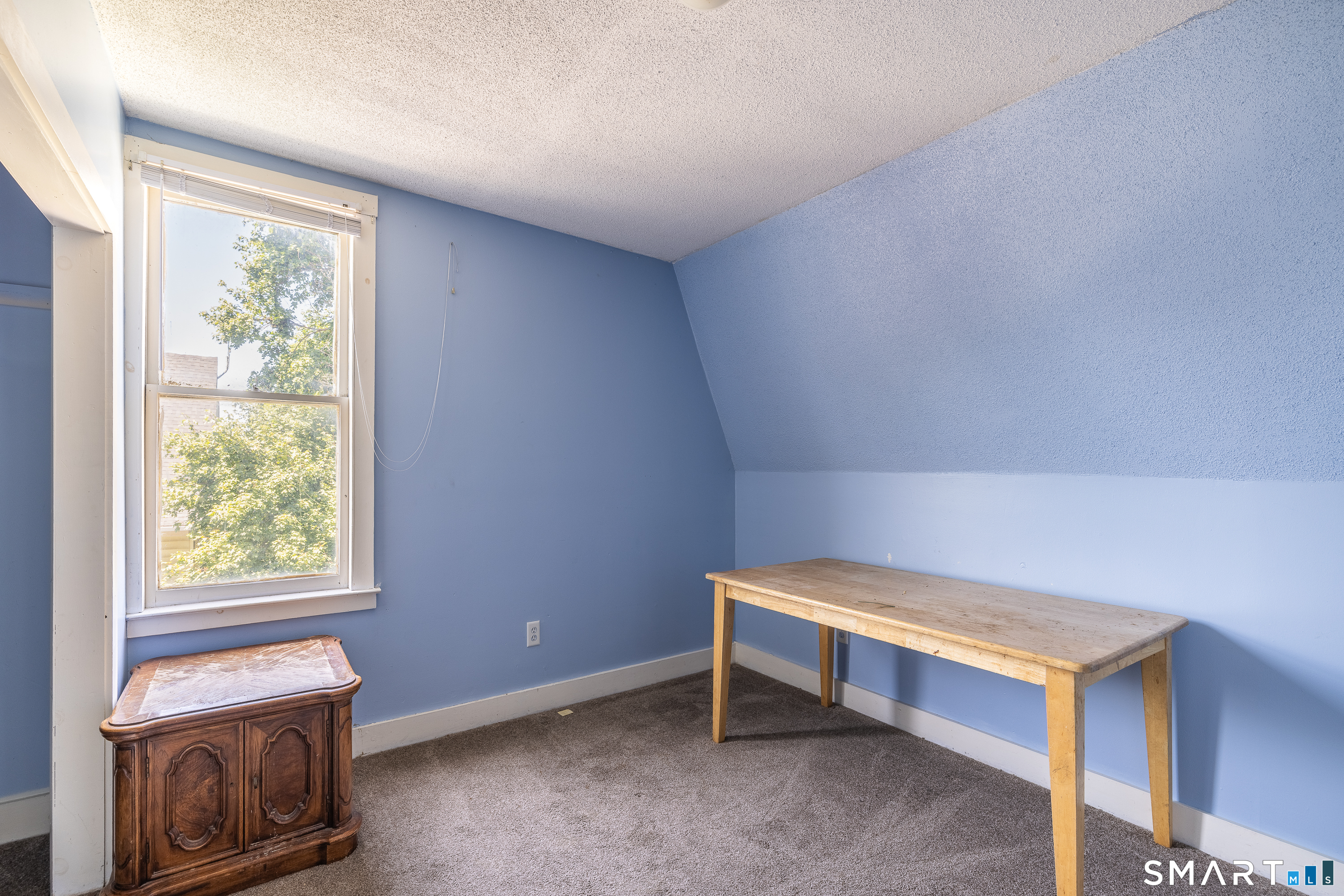 639 Laurel Avenue Bridgeport CT 06605