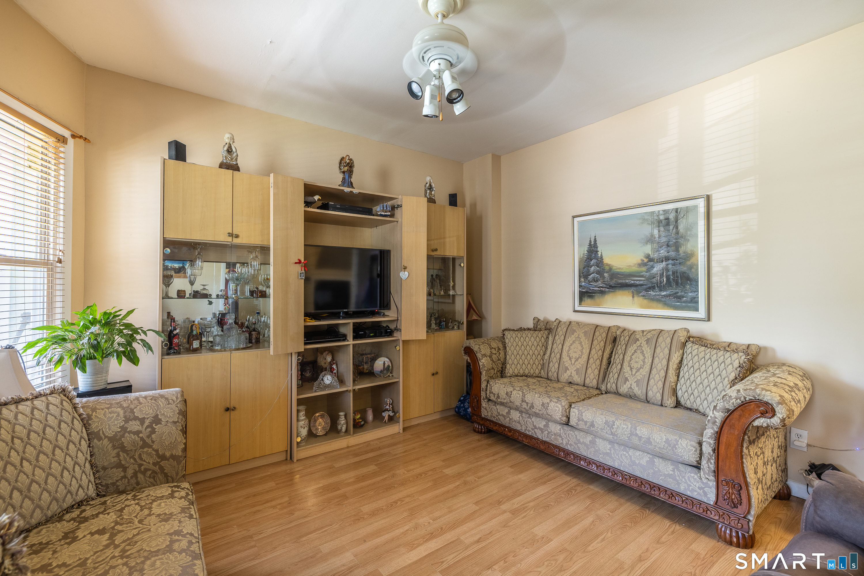 639 Laurel Avenue Bridgeport CT 06605