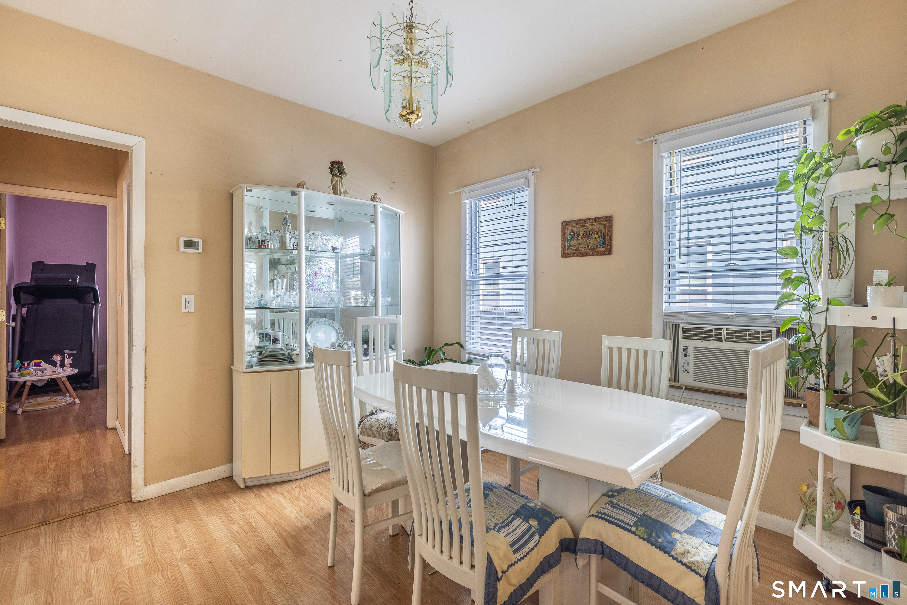 639 Laurel Avenue Bridgeport CT 06605