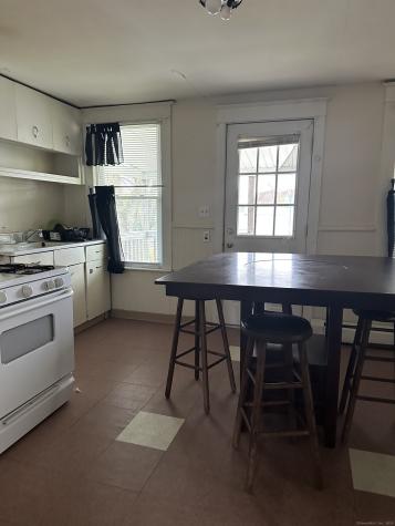 6 Perry Avenue Norwich CT 06360