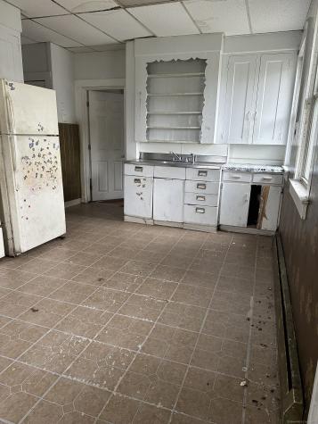 6 Perry Avenue Norwich CT 06360